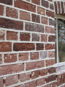 Herstellen voegen boerderij Exloo